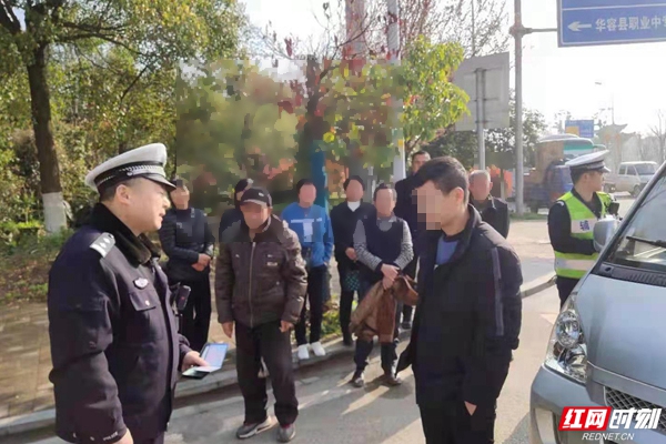 华容交警加强安全管理，提升交通安全打造和谐交通新环境